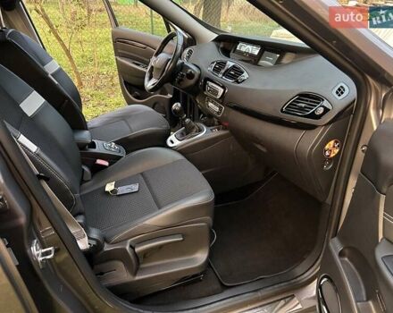 Серый Рено Гранд Сценик, объемом двигателя 1.2 л и пробегом 237 тыс. км за 7799 $, фото 47 на Automoto.ua