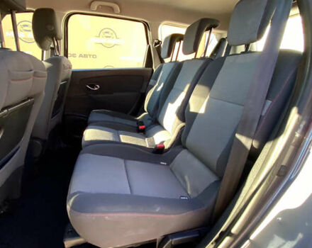 Серый Рено Гранд Сценик, объемом двигателя 1.5 л и пробегом 225 тыс. км за 9700 $, фото 19 на Automoto.ua