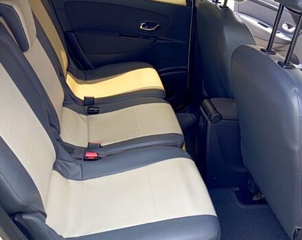 Серый Рено Гранд Сценик, объемом двигателя 1.5 л и пробегом 175 тыс. км за 9000 $, фото 7 на Automoto.ua