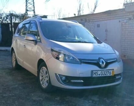 Серый Рено Гранд Сценик, объемом двигателя 1.5 л и пробегом 207 тыс. км за 9300 $, фото 1 на Automoto.ua