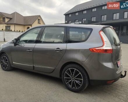 Серый Рено Гранд Сценик, объемом двигателя 1.5 л и пробегом 219 тыс. км за 10400 $, фото 11 на Automoto.ua