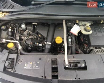 Рено Гранд Сценік 2013 у Белой Церкве на Automoto.ua Сірий Рено Гранд Сценік, об'ємом двигуна 1.5 л та пробігом 293 тис. км за 8500 $, фото 21 на Automoto.ua