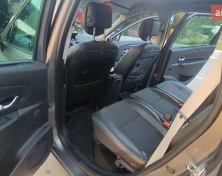 Сірий Рено Гранд Сценік, об'ємом двигуна 1.6 л та пробігом 245 тис. км за 8999 $, фото 8 на Automoto.ua