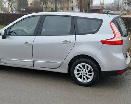 Серый Рено Гранд Сценик, объемом двигателя 1.46 л и пробегом 223 тыс. км за 11199 $, фото 42 на Automoto.ua