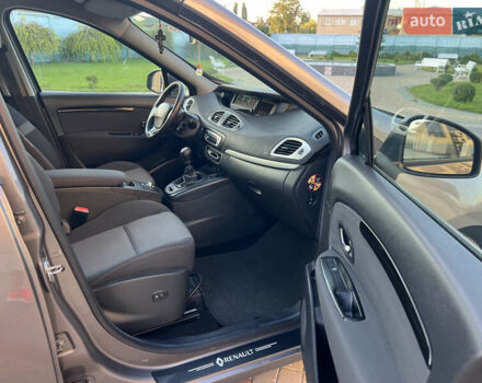 Серый Рено Гранд Сценик, объемом двигателя 1.6 л и пробегом 203 тыс. км за 8990 $, фото 48 на Automoto.ua