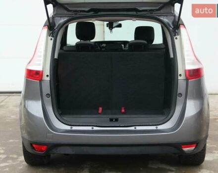 Серый Рено Гранд Сценик, объемом двигателя 1.6 л и пробегом 294 тыс. км за 7900 $, фото 8 на Automoto.ua