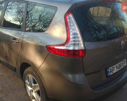 Серый Рено Гранд Сценик, объемом двигателя 1.5 л и пробегом 260 тыс. км за 10000 $, фото 6 на Automoto.ua