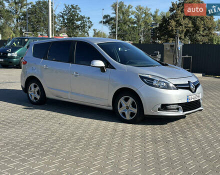Серый Рено Гранд Сценик, объемом двигателя 1.46 л и пробегом 250 тыс. км за 8000 $, фото 6 на Automoto.ua