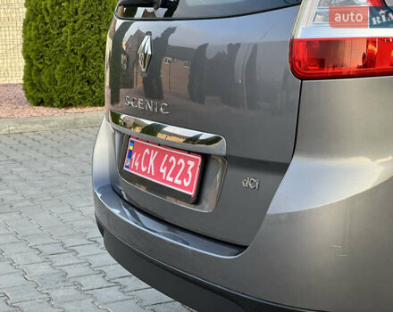 Сірий Рено Гранд Сценік, об'ємом двигуна 1.5 л та пробігом 210 тис. км за 10000 $, фото 45 на Automoto.ua