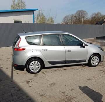 Серый Рено Гранд Сценик, объемом двигателя 1.46 л и пробегом 212 тыс. км за 8650 $, фото 10 на Automoto.ua