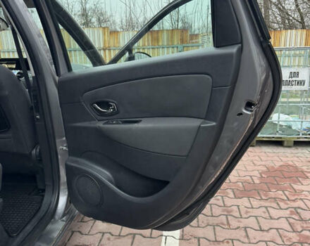 Сірий Рено Гранд Сценік, об'ємом двигуна 1.6 л та пробігом 251 тис. км за 9300 $, фото 47 на Automoto.ua