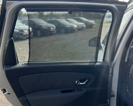 Серый Рено Гранд Сценик, объемом двигателя 1.6 л и пробегом 212 тыс. км за 8778 $, фото 36 на Automoto.ua