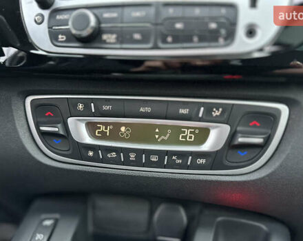 Сірий Рено Гранд Сценік, об'ємом двигуна 1.5 л та пробігом 225 тис. км за 10899 $, фото 40 на Automoto.ua