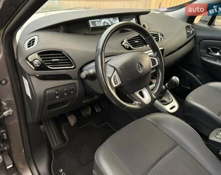 Серый Рено Гранд Сценик, объемом двигателя 1.2 л и пробегом 237 тыс. км за 7799 $, фото 26 на Automoto.ua