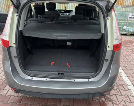 Сірий Рено Гранд Сценік, об'ємом двигуна 1.6 л та пробігом 251 тис. км за 9300 $, фото 30 на Automoto.ua