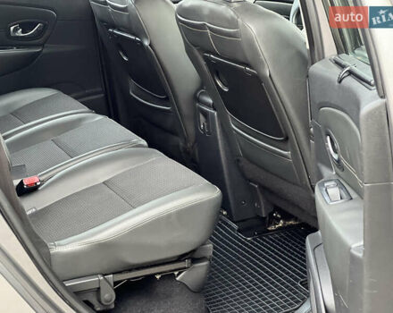 Сірий Рено Гранд Сценік, об'ємом двигуна 1.5 л та пробігом 210 тис. км за 10000 $, фото 62 на Automoto.ua