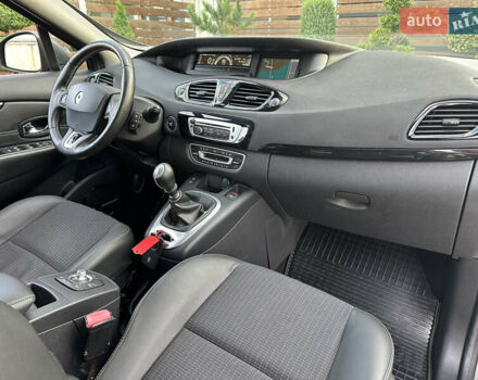 Серый Рено Гранд Сценик, объемом двигателя 1.6 л и пробегом 229 тыс. км за 10650 $, фото 70 на Automoto.ua