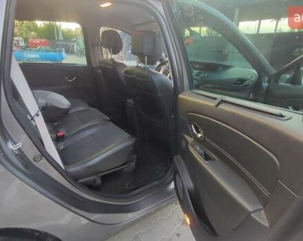 Сірий Рено Гранд Сценік, об'ємом двигуна 1.6 л та пробігом 245 тис. км за 8999 $, фото 7 на Automoto.ua