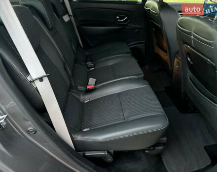 Серый Рено Гранд Сценик, объемом двигателя 0 л и пробегом 207 тыс. км за 10999 $, фото 46 на Automoto.ua