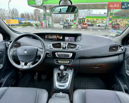 Сірий Рено Гранд Сценік, об'ємом двигуна 1.5 л та пробігом 225 тис. км за 10899 $, фото 57 на Automoto.ua