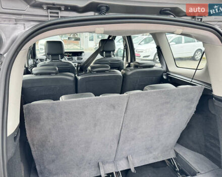 Серый Рено Гранд Сценик, объемом двигателя 1.5 л и пробегом 282 тыс. км за 9500 $, фото 19 на Automoto.ua