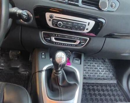 Сірий Рено Гранд Сценік, об'ємом двигуна 1.6 л та пробігом 245 тис. км за 8999 $, фото 11 на Automoto.ua