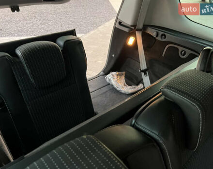 Серый Рено Гранд Сценик, объемом двигателя 0 л и пробегом 207 тыс. км за 10999 $, фото 48 на Automoto.ua