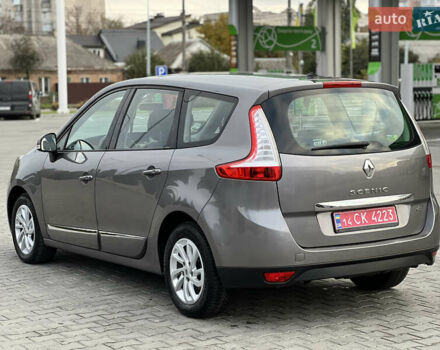 Сірий Рено Гранд Сценік, об'ємом двигуна 1.5 л та пробігом 210 тис. км за 10000 $, фото 8 на Automoto.ua
