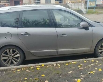Рено Гранд Сценик 2013 в Старая Выжевка на Automoto.ua Серый Рено Гранд Сценик, объемом двигателя 1.6 л и пробегом 390 тыс. км за 6900 $, фото 1 на Automoto.ua