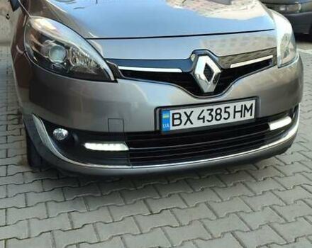Серый Рено Гранд Сценик, объемом двигателя 1.5 л и пробегом 210 тыс. км за 9650 $, фото 4 на Automoto.ua