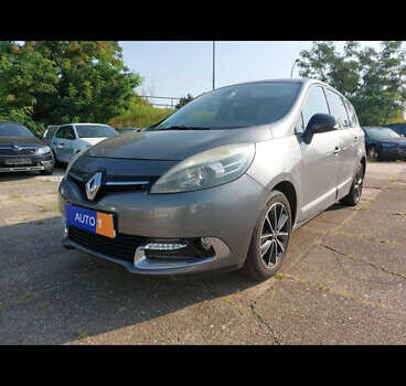 Рено Гранд Сценик 2013 в Стрые на Automoto.ua Серый Рено Гранд Сценик, объемом двигателя 1.6 л и пробегом 229 тыс. км за 9750 $, фото 89 на Automoto.ua