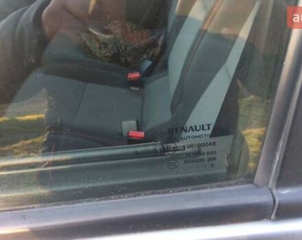 Серый Рено Гранд Сценик, объемом двигателя 1.5 л и пробегом 260 тыс. км за 10000 $, фото 16 на Automoto.ua