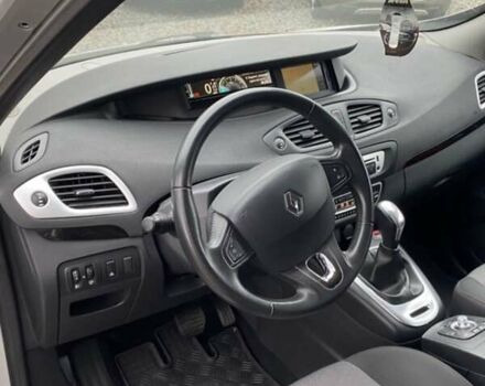 Серый Рено Гранд Сценик, объемом двигателя 1.5 л и пробегом 207 тыс. км за 9300 $, фото 9 на Automoto.ua