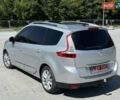 Серый Рено Гранд Сценик, объемом двигателя 1.6 л и пробегом 260 тыс. км за 9300 $, фото 16 на Automoto.ua