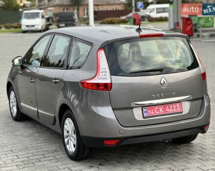 Сірий Рено Гранд Сценік, об'ємом двигуна 1.5 л та пробігом 210 тис. км за 10000 $, фото 4 на Automoto.ua