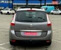 Сірий Рено Гранд Сценік, об'ємом двигуна 1.5 л та пробігом 168 тис. км за 10950 $, фото 4 на Automoto.ua