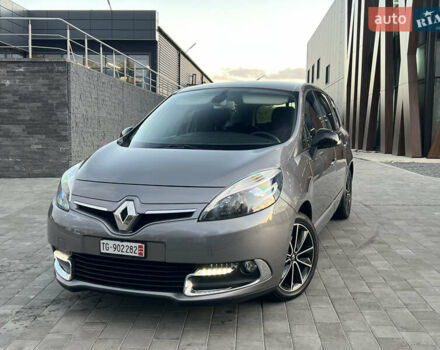 Серый Рено Гранд Сценик, объемом двигателя 0 л и пробегом 207 тыс. км за 10999 $, фото 4 на Automoto.ua