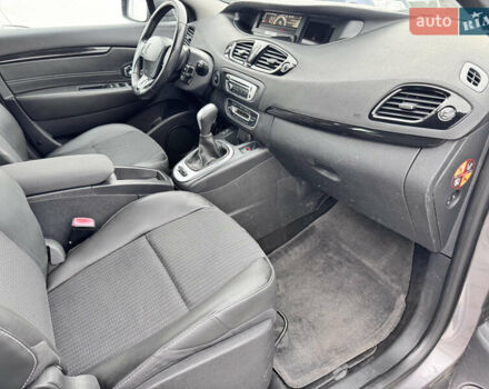 Серый Рено Гранд Сценик, объемом двигателя 1.5 л и пробегом 282 тыс. км за 9500 $, фото 25 на Automoto.ua