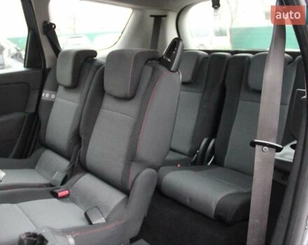 Серый Рено Гранд Сценик, объемом двигателя 1.6 л и пробегом 294 тыс. км за 7900 $, фото 15 на Automoto.ua