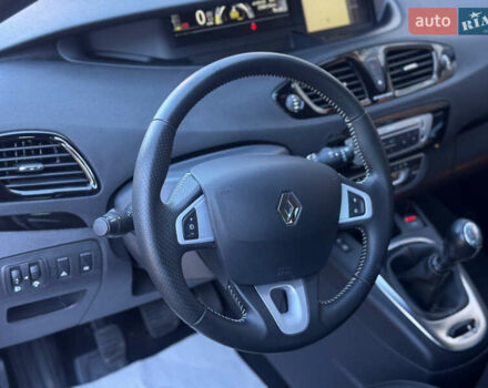 Рено Гранд Сценик 2013 в Стрые на Automoto.ua Серый Рено Гранд Сценик, объемом двигателя 1.6 л и пробегом 229 тыс. км за 9750 $, фото 45 на Automoto.ua
