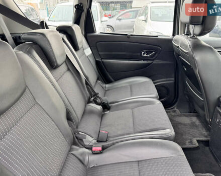 Серый Рено Гранд Сценик, объемом двигателя 1.5 л и пробегом 282 тыс. км за 9500 $, фото 22 на Automoto.ua