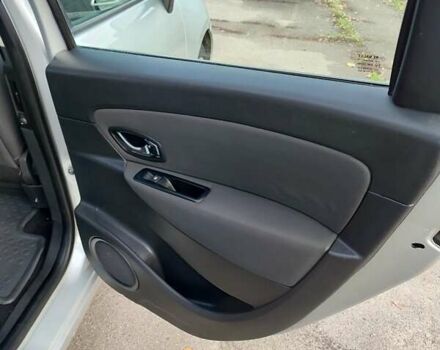 Рено Гранд Сценик 2013 в Черкассах на Automoto.ua Серый Рено Гранд Сценик, объемом двигателя 1.5 л и пробегом 254 тыс. км за 8650 $, фото 29 на Automoto.ua