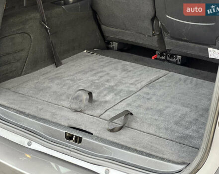 Сірий Рено Гранд Сценік, об'ємом двигуна 1.5 л та пробігом 210 тис. км за 10000 $, фото 76 на Automoto.ua