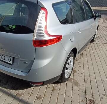 Рено Гранд Сценик 2013 в Львове на Automoto.ua Серый Рено Гранд Сценик, объемом двигателя 1.46 л и пробегом 212 тыс. км за 8649 $, фото 8 на Automoto.ua