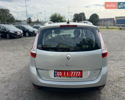 Серый Рено Гранд Сценик, объемом двигателя 1.6 л и пробегом 212 тыс. км за 8778 $, фото 8 на Automoto.ua