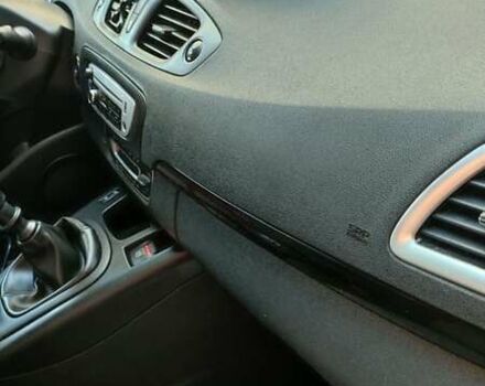 Серый Рено Гранд Сценик, объемом двигателя 1.5 л и пробегом 210 тыс. км за 9650 $, фото 31 на Automoto.ua