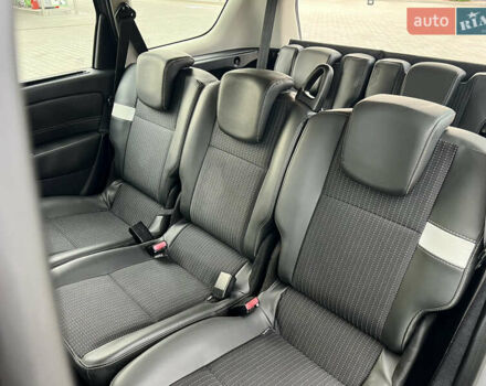 Сірий Рено Гранд Сценік, об'ємом двигуна 1.5 л та пробігом 210 тис. км за 10000 $, фото 59 на Automoto.ua