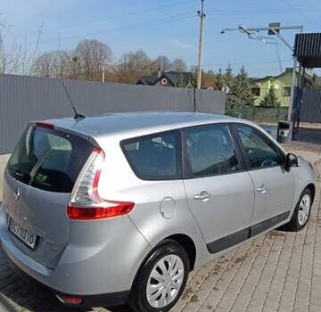 Серый Рено Гранд Сценик, объемом двигателя 1.46 л и пробегом 212 тыс. км за 8650 $, фото 5 на Automoto.ua