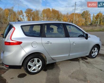 Рено Гранд Сценик 2013 в Черкассах на Automoto.ua Серый Рено Гранд Сценик, объемом двигателя 1.5 л и пробегом 254 тыс. км за 8650 $, фото 12 на Automoto.ua