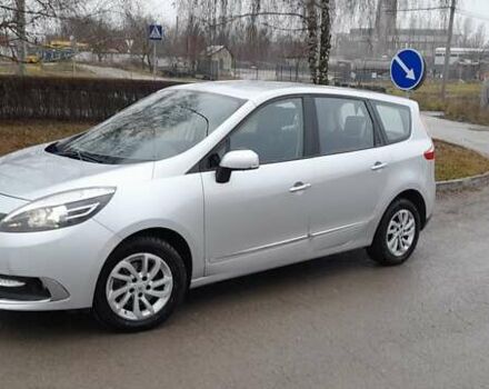 Серый Рено Гранд Сценик, объемом двигателя 1.46 л и пробегом 223 тыс. км за 11199 $, фото 9 на Automoto.ua